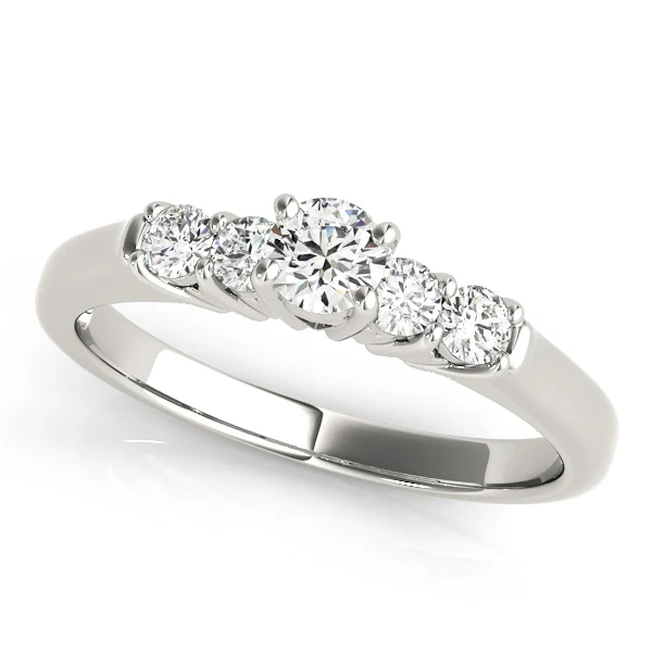 VS F 0.70 Ct Round Cut Lab Grown Diamond 14K Gold Engagement Ring with Heart Filigree - Image 3